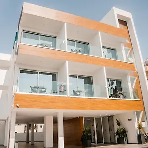 Caramela Luxury Apts דירה איה נאפה